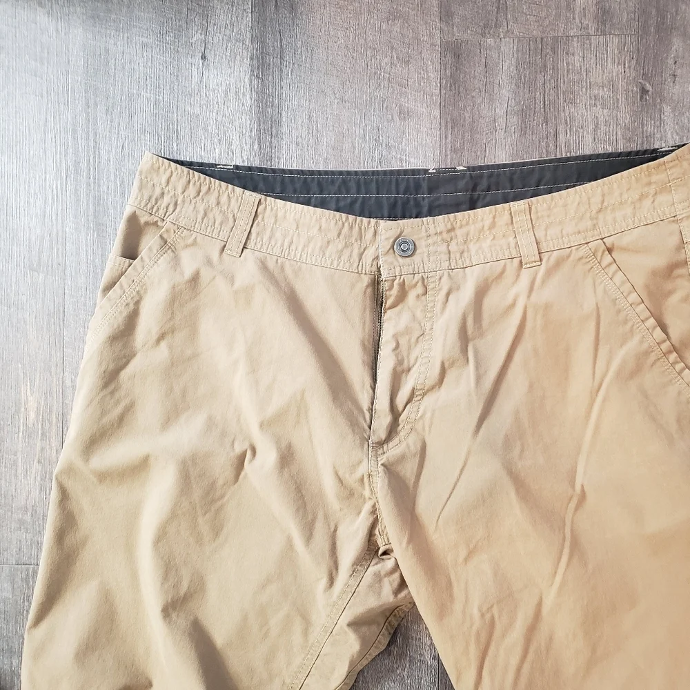 Kuhl Slax Pants Men's Size 40X30 Color: khaki - Picture 3 of 15